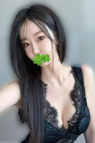 31652女孩.png